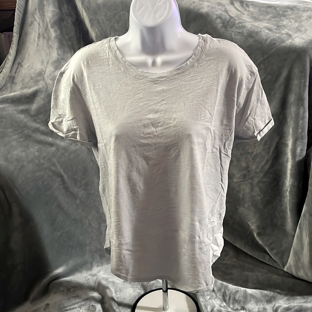 Daily Ritual light grey scoop neck Tshirt in size L